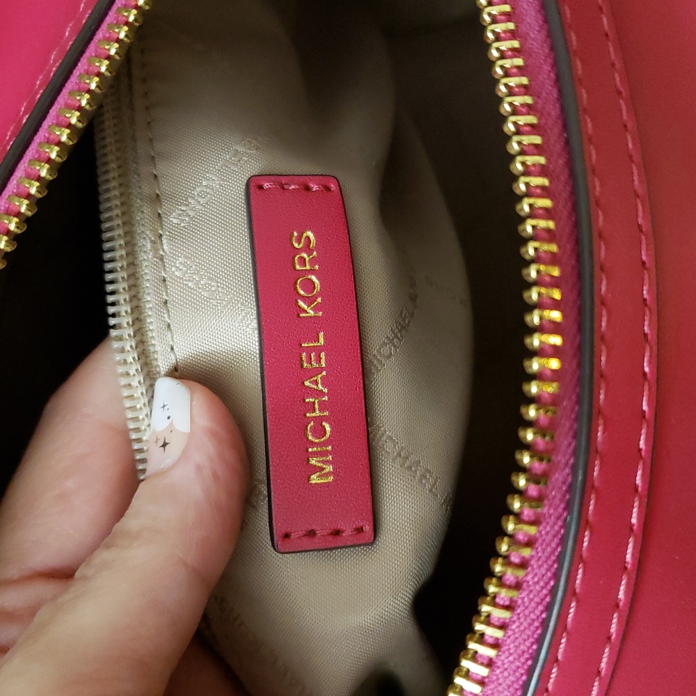 Michael Kors Fuchsia and Beige Satchel - Picture 11 of 14